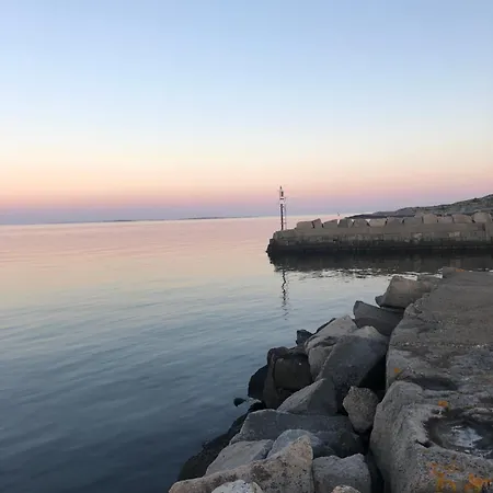 Vikerhavn, Hvaler